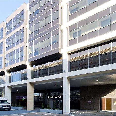 Premier Inn London Chiswick Екстериор снимка
